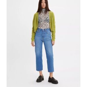 Levi’s Premium Ribcage Straight Ankle Jean